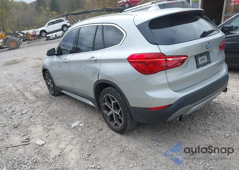 2018 BMW X1 xDrive28I из США, поврежденный, VIN WBXHT3C33J5F93395